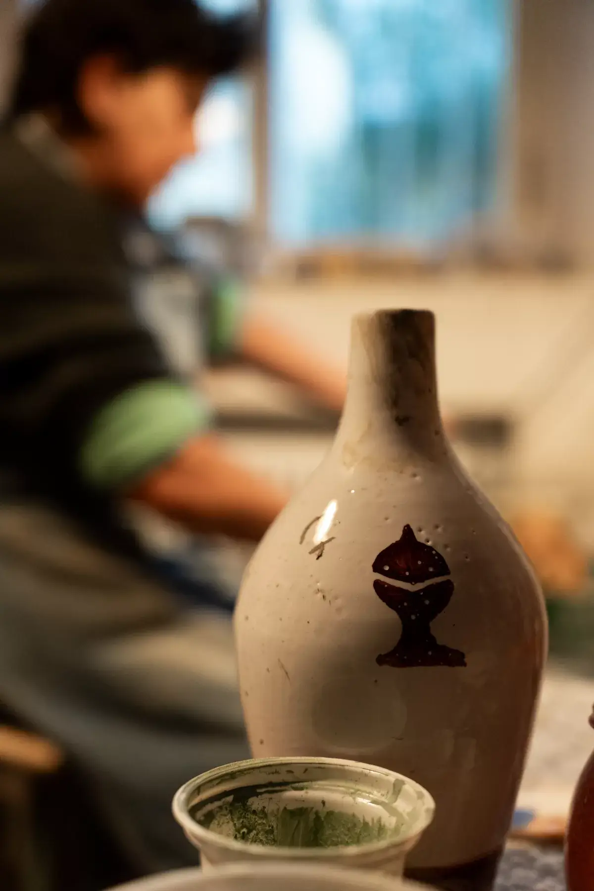 realizzazione oliera in ceramica 2